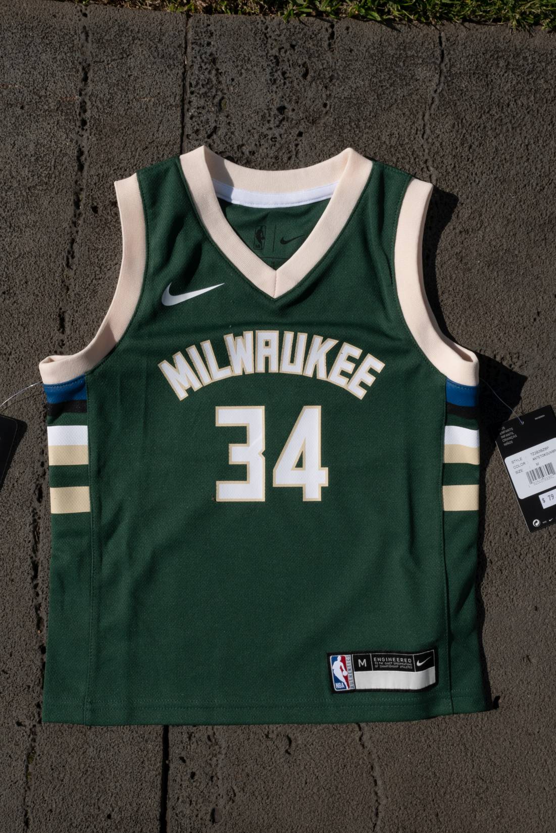 Milwaukee Bucks [Icon Edition]Jersey – Giannis Antetokounmpo – ThanoSport